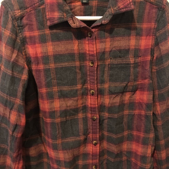 Roots red and grey classic Canadian plaid 100% cotton - Picture 5 of 7